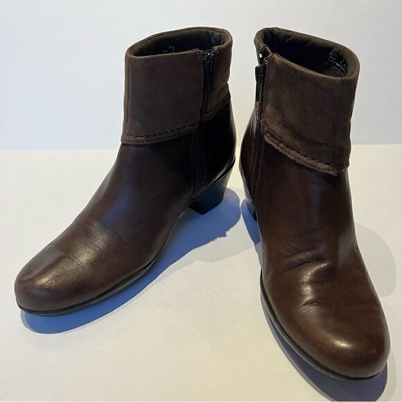 Clarks Women's Ankle Boots Two Tone Brown Size 7N - Picture 1 of 9